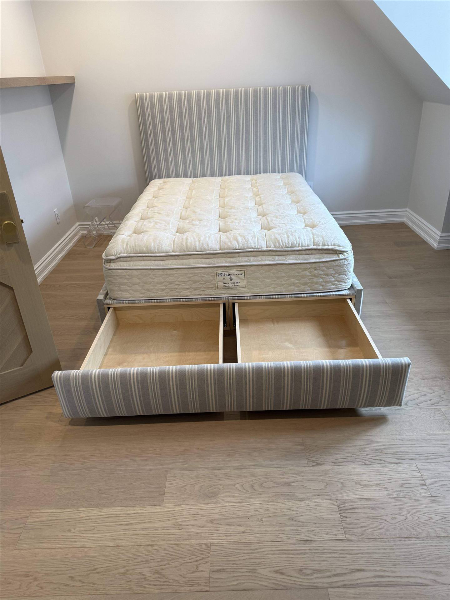 Stripe upholstered bed with open storage compartments